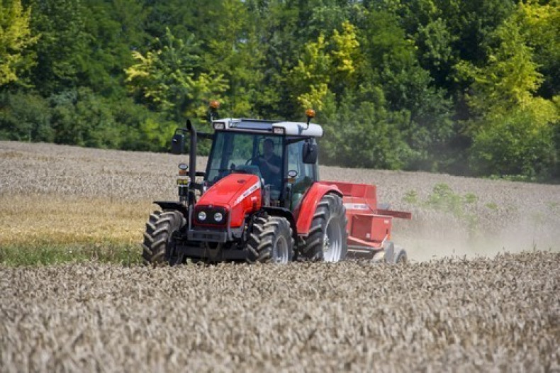 Колёсные тракторы Massey Ferguson MF 5400